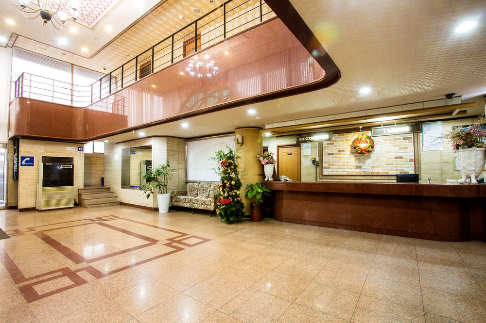 Alps Hotel Jeju Exterior foto